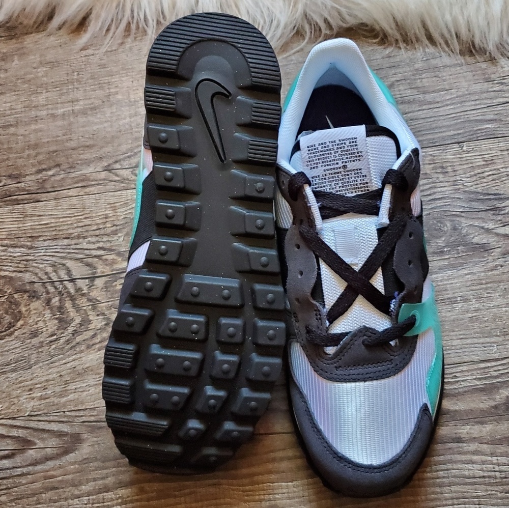 NEW Nike V. Love O.X. (Rare) - Picture 7 of 8